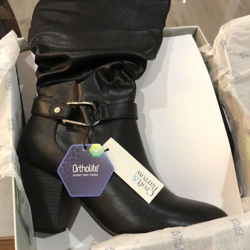 Croft and barrow women’s Fall Fashion boots new